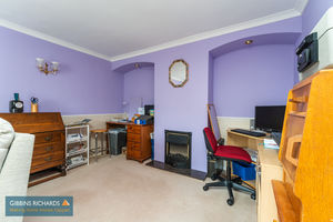 Sitting Room- click for photo gallery